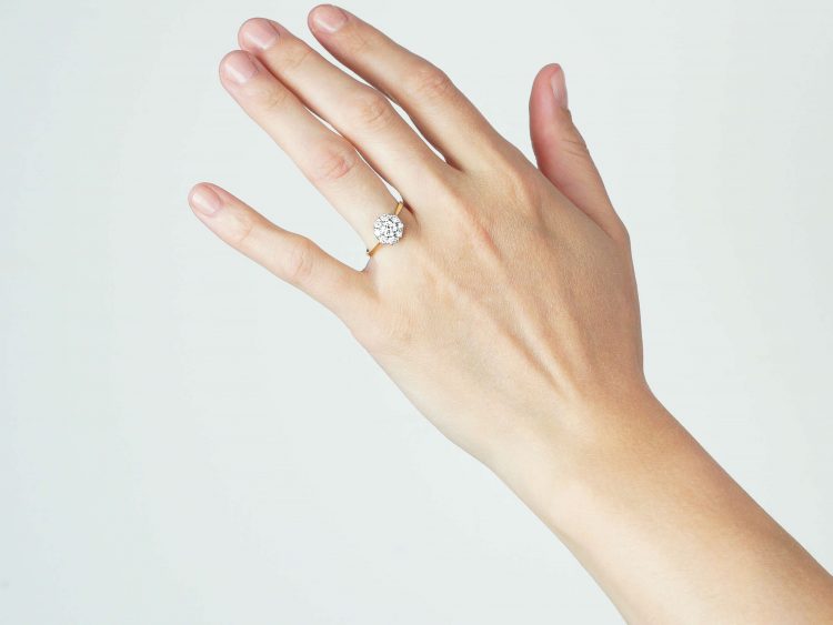 18ct Gold, Brilliant Cut Diamond Cluster Ring