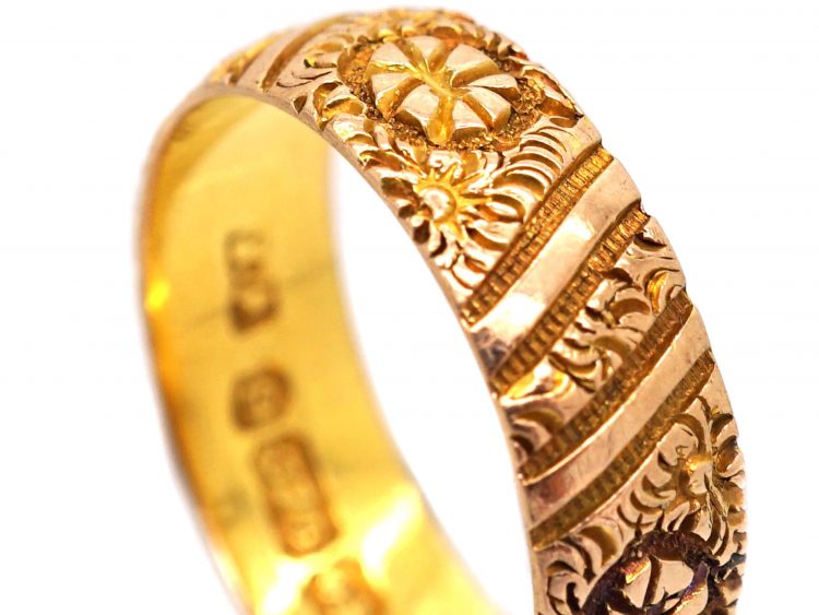 Victorian 9ct Gold Wedding Band with Incised Flower Decoration