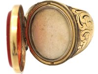 Victorian 18ct Gold Signet Ring set with Carnelian with Secret Hinged Locket