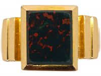 Victorian 18ct Gold Signet Ring set with a Bloodstone