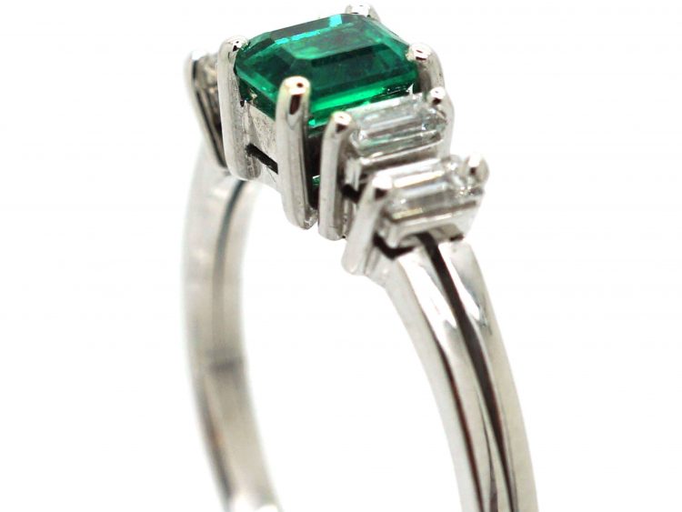 18ct White Gold, Emerald & Baguette Diamond Ring