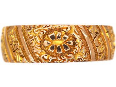 Victorian 9ct Gold Wedding Band with Incised Flower Decoration