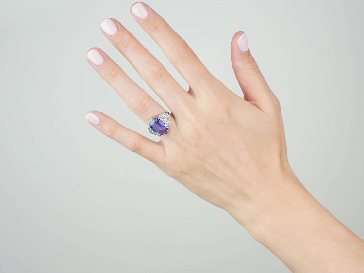 Art Deco 18ct White Gold, Large Ceylon Sapphire Ring with Old Mine Cut Stepped Shoulders