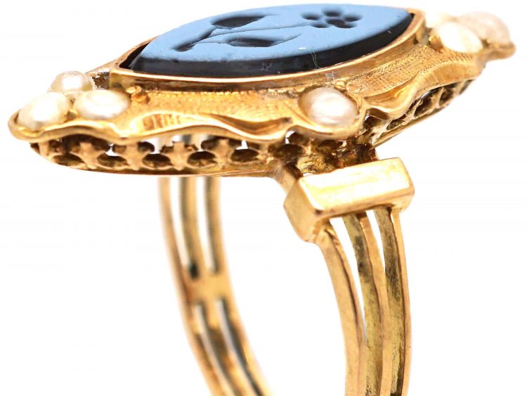 Victorian 18ct Gold Forget Me Not Ring set with Onyx & Natural Split Pearls