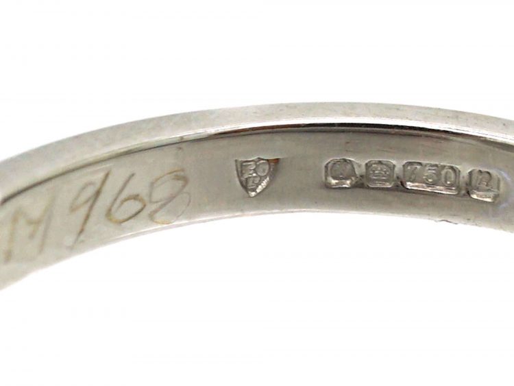 18ct White Gold, Sapphire and Diamond Oval Cluster Ring