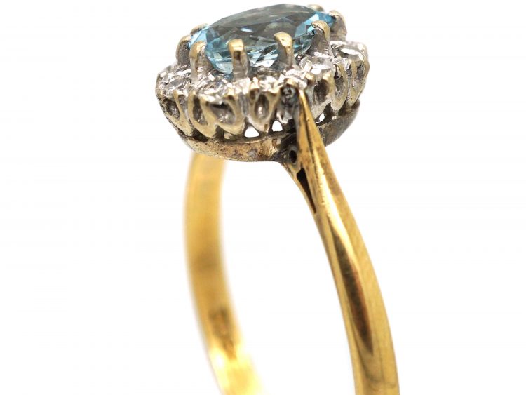 18ct Gold, Aquamarine & Diamond Oval Cluster Ring