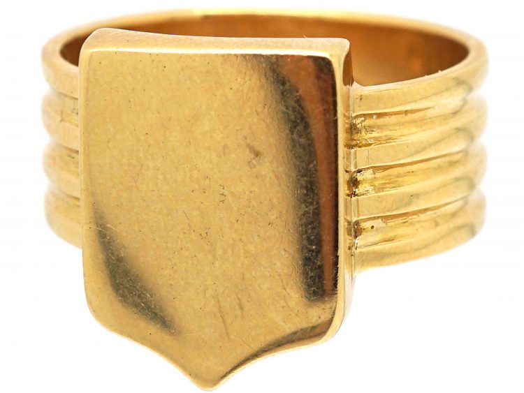 Edwardian 18ct Gold Shield Shape Signet Ring