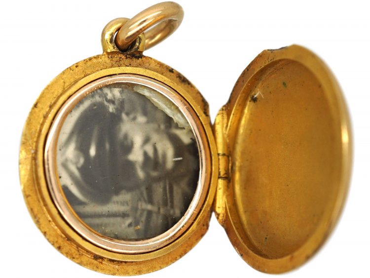 Edwardian 15ct Gold Round Locket set with Turquoise Representing Forget me Not