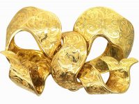 Victorian 15ct Gold Bow Brooch with Engraved Detail