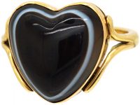 18ct Gold Heart Shaped Ring set with Banded Sardonyx