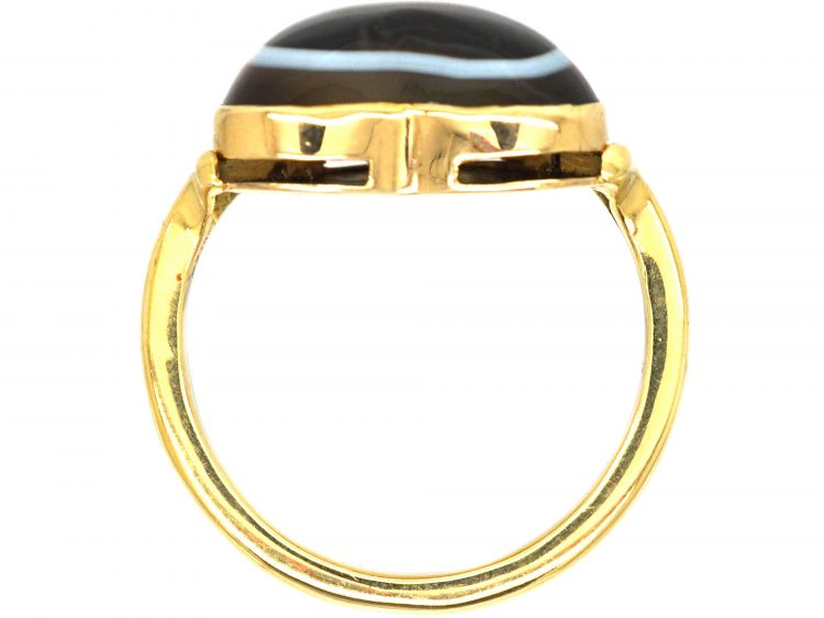 18ct Gold Heart Shaped Ring set with Banded Sardonyx