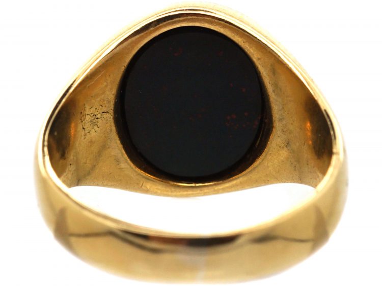 Edwardian 18ct Gold Signet Ring set with a Plain Bloodstone