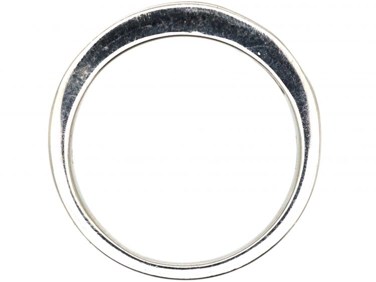 18ct White Gold Ring set with Baguette Diamonds