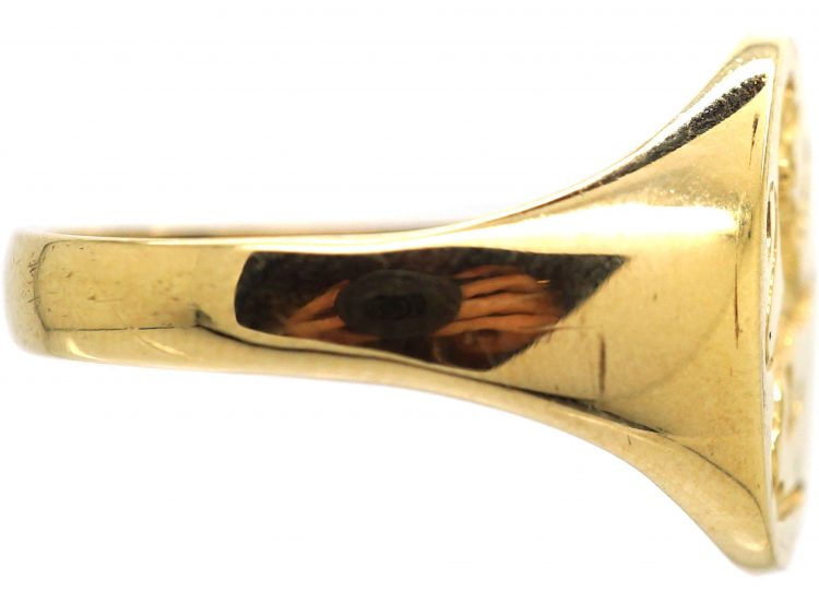 9ct Gold Signet Ring with Engraved Intaglio of a Lion