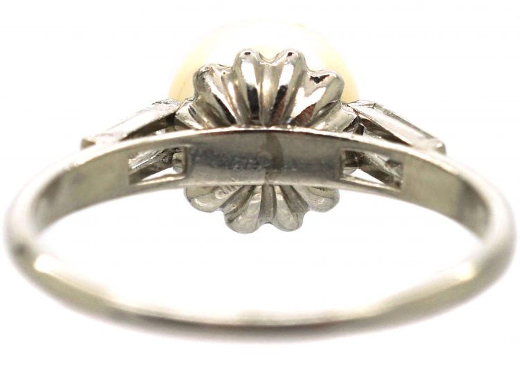 Art Deco 18ct White Gold, Cultured Pearl Ring with Baguette Diamond Shoulders
