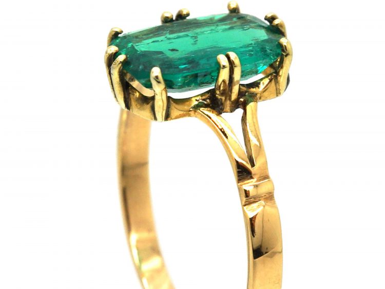 Edwardian 18ct Gold & Colombian Emerald Solitaire Ring