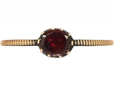 Georgian 9ct Gold Ring set with an Almandine Garnet