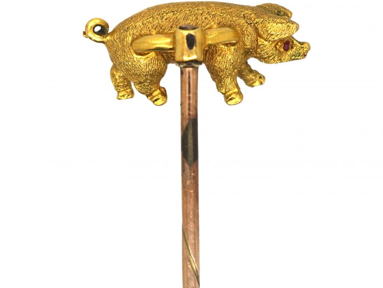 Edwardian 15ct Gold Tie Pin of a Pig