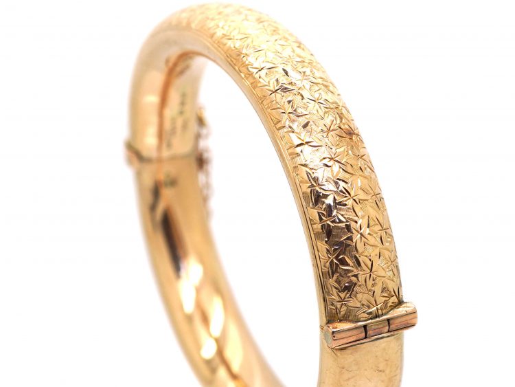 Edwardian 9ct Gold Bangle with Ivy Leaf Engraved Detail