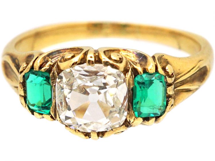 William IV 18ct Gold, Old Mine Cut Diamond & Emerald Three Stone Ring