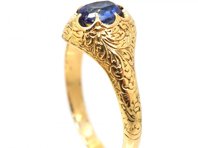 Victorian 18ct Gold Ring set with a Sapphire