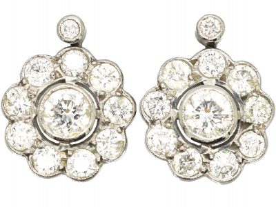 18ct White Gold Cluster Earrings with a Diamond Above