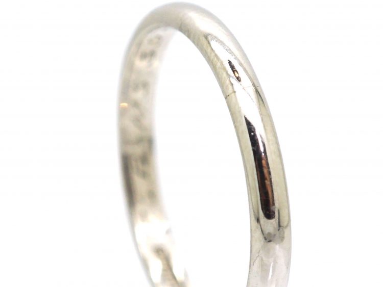 Retro Platinum Wedding Ring