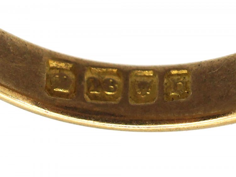 Early 20th Century 18ct Gold Signet Ring set with Lapis Lazuli