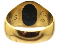 Victorian 18ct Gold Signet Ring set with a Bloodstone with Crest Intaglio