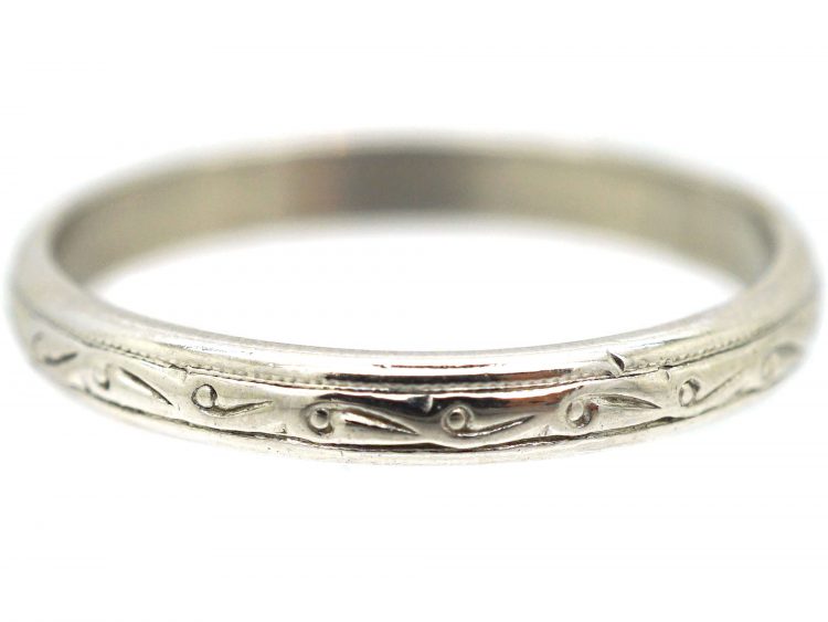 Art Deco Platinum Wedding Ring with Engraved Detail