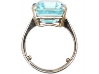 18ct White Gold Ring set with a Large Aquamarine