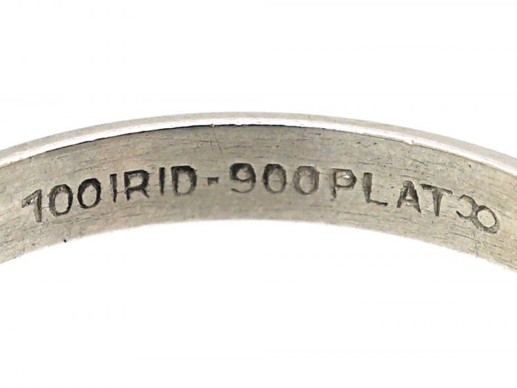 Art Deco Platinum Wedding Ring with Engraved Detail