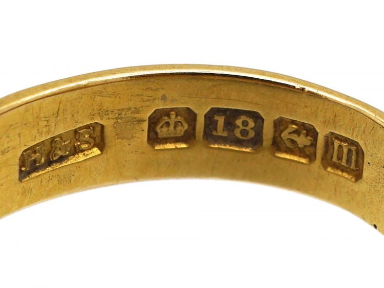 Edwardian 18ct Gold Kiss Ring set with a Diamond