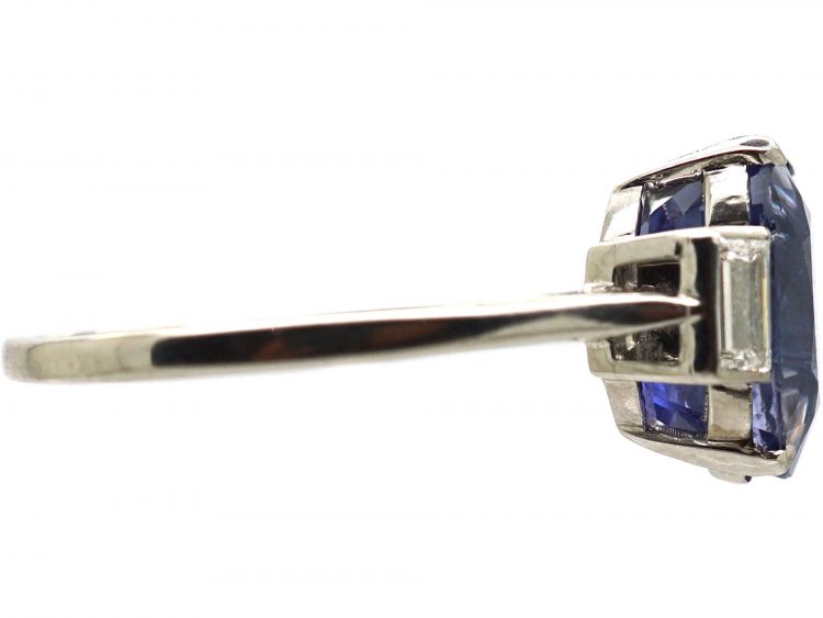 Art Deco Platinum, Unheated Ceylon Sapphire Ring with Baguette Diamond Shoulders
