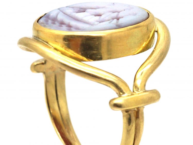 Victorian 18ct Gold & Carnelian Signet Ring with Intaglio of a Sailing Ship