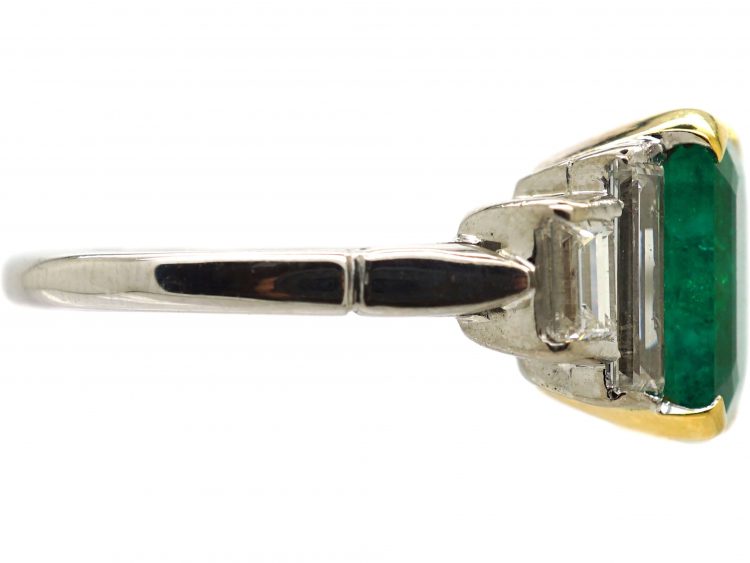 18ct Gold Emerald Ring with Baguette Diamonds on Either Side