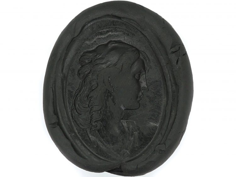 Georgian Gold & Carnelian Ring With Carved Intaglio of Omphale