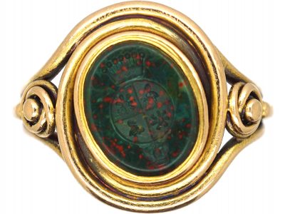 Victorian 18ct Gold Signet Ring with Bloodstone Intaglio of Pelicans with a Coronet