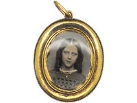 Victorian 15ct Gold Oval Pendant set with a Garnet & Rose Diamond with Locket on the Reverse