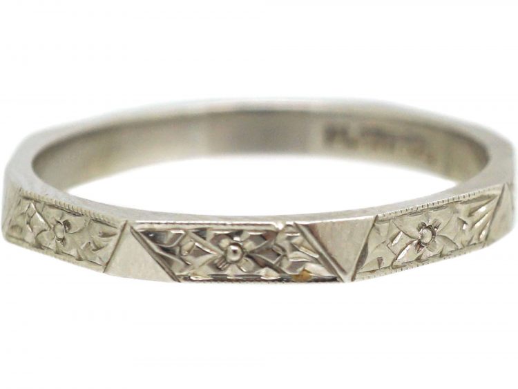 Art Deco Platinum Wedding Ring with Engraved Detail