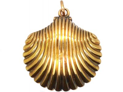 Victorian 15ct Gold Scallop Shell Locket