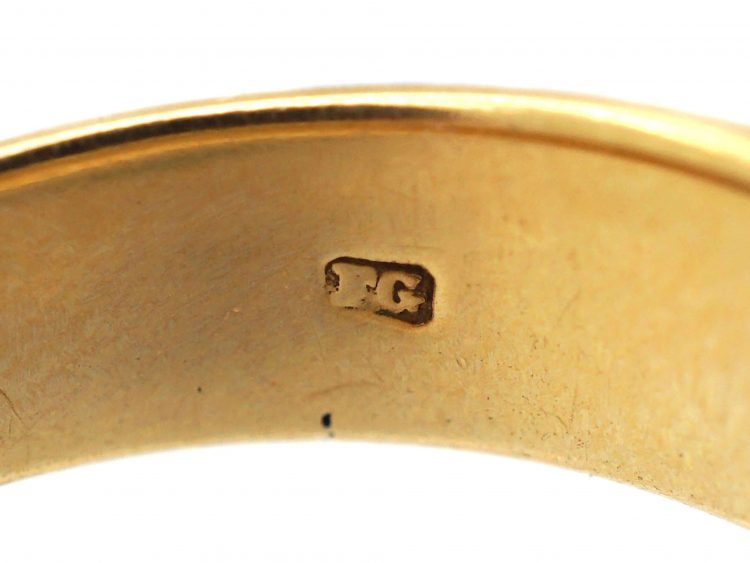 Victorian 18ct Gold Three Stone Diamond Rub Over Set Ring