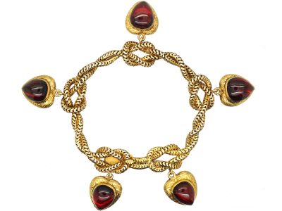 Early Victorian 18ct Gold Lover's Knot Bracelet with Five Hearts set with Cabochon Garnets