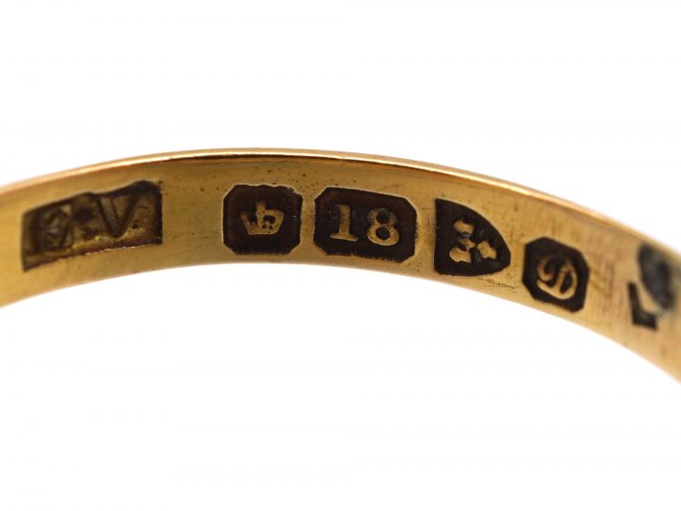 Edwardian 18ct Gold Ring with Heart Motif set with a Diamond