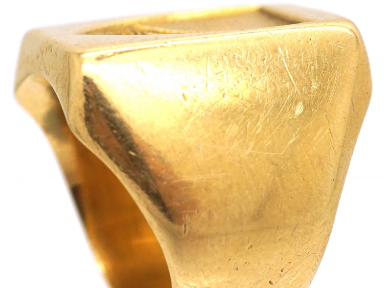 French Early 20th Century 18ct Gold Signet Ring with Eagle's Heads within a Shield