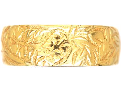 Vintage 18ct Gold Wedding Ring with Ivy Leaf Motif