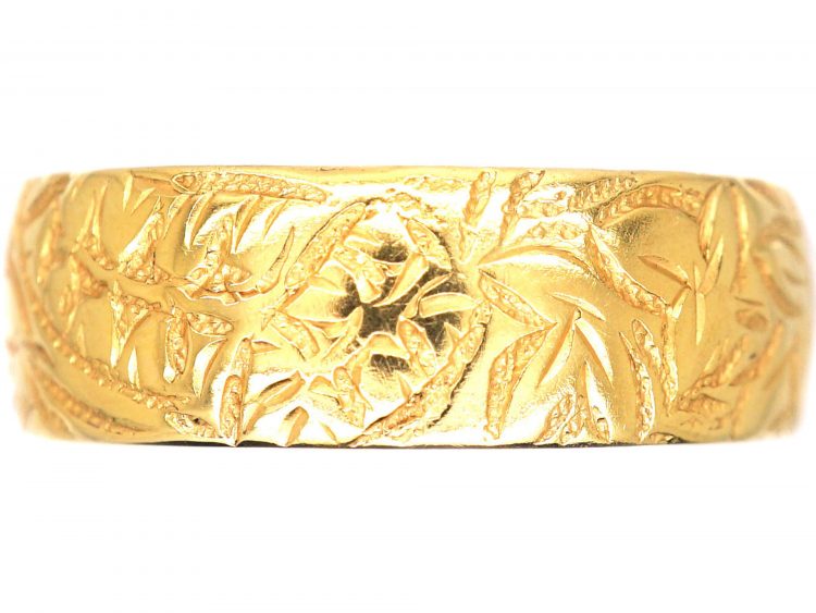 Vintage 18ct Gold Wedding Ring with Ivy Leaf Motif