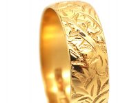 Vintage 18ct Gold Wedding Ring with Ivy Leaf Motif