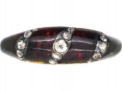 Victorian 18ct Gold Ring set with Carved Garnets & Diamonds