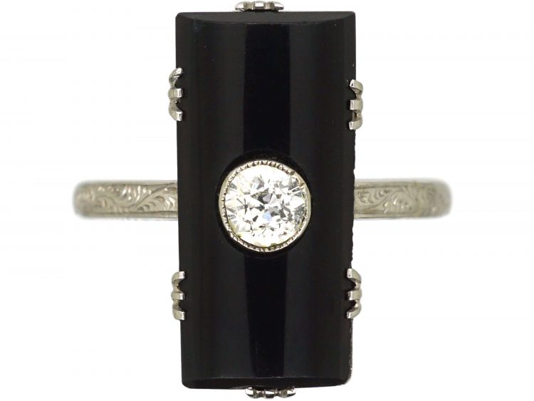 Art Deco 18ct White Gold, Onyx & diamond Rectangular Shaped Ring